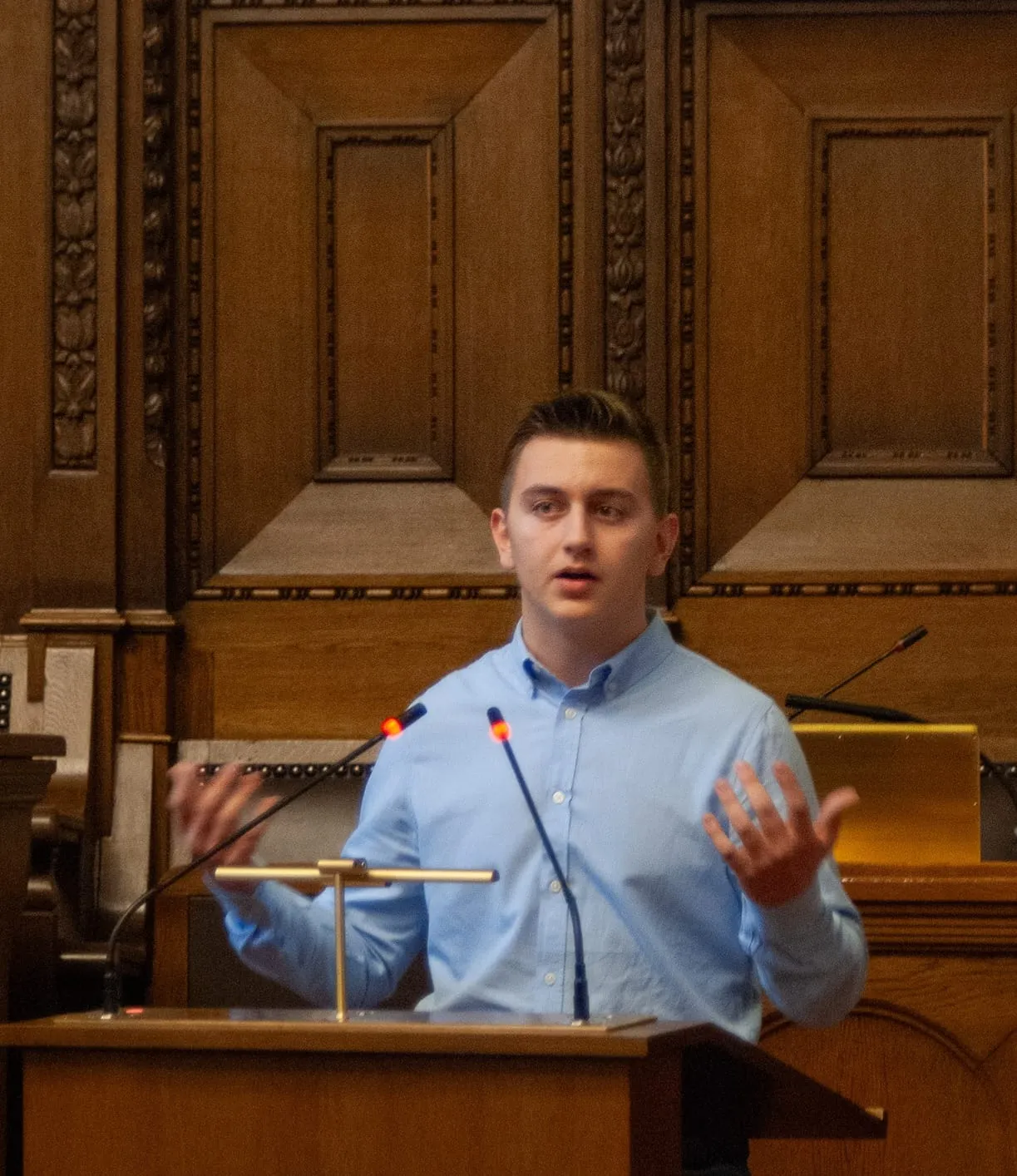 img_69bd555ccf88e076871279